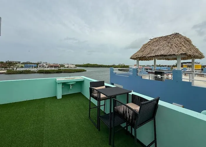 18 At Maralaguna Villa San Pedro (Ambergris Caye)