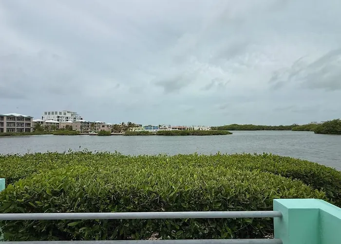 18 At Maralaguna Villa San Pedro (Ambergris Caye)