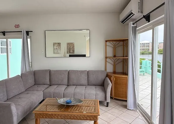 Villa 18 At Maralaguna *
