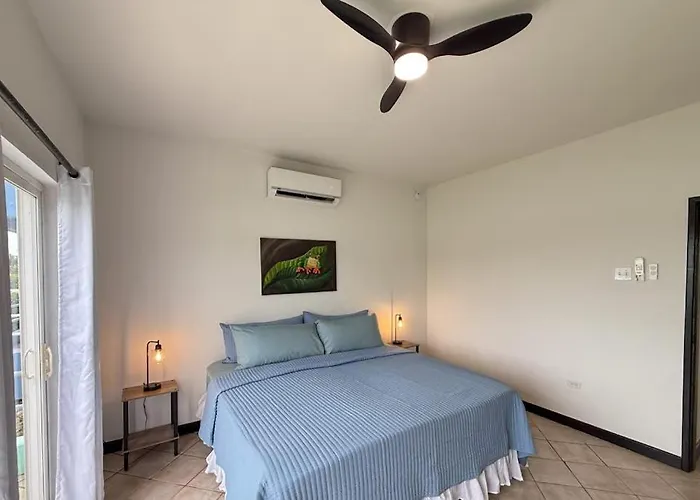 Villa 18 At Maralaguna